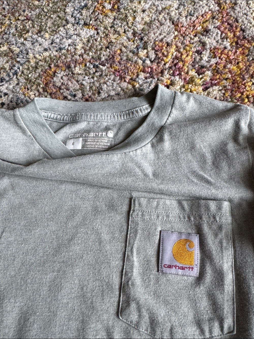 ARIAT CARHARTT BUNDLE OF 2 BOYS TSHIRTS IN SZ XS AND 6…NICE! - Picture 2 of 6